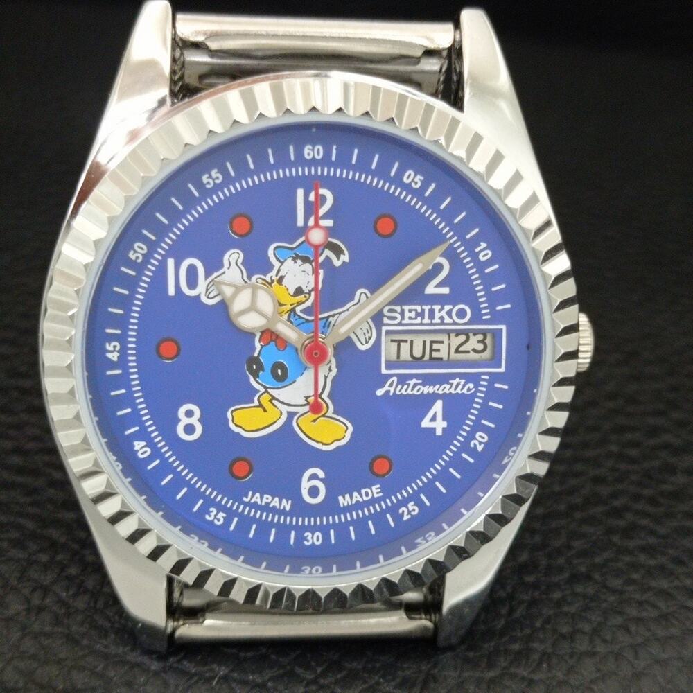 Vintage 1974 Disney Seiko Automatic Mens Silver Watch W/daydate & Donald accents - Picture 4 of 10